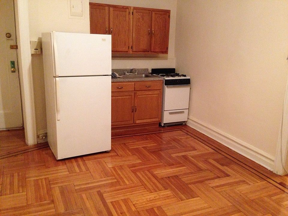 2nd image of 3845 18th Ave APT 4G