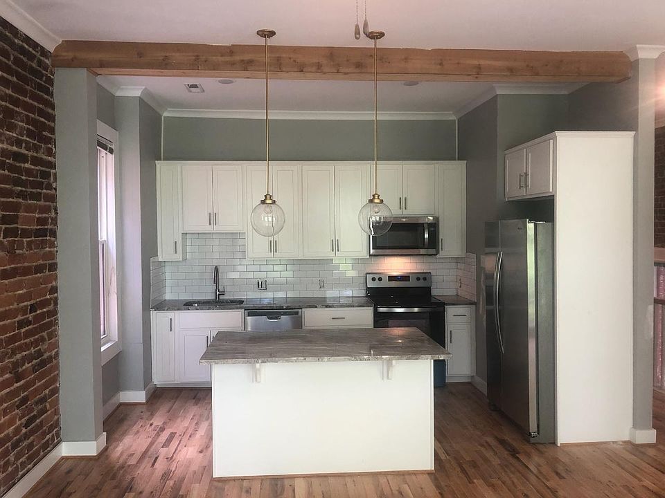 1st image of 2335 W Grace St APT 2