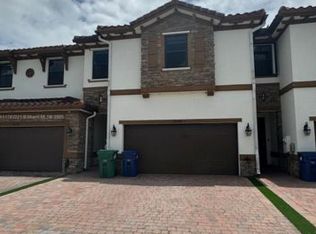 16550 SW 42nd Ter, Miami, FL 33185