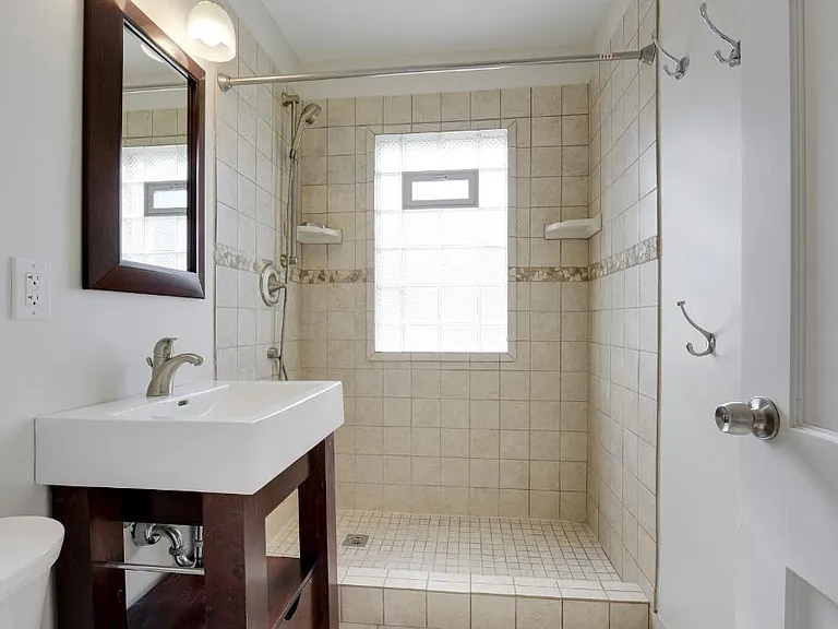 5928 Kellogg Ave — Photo 8