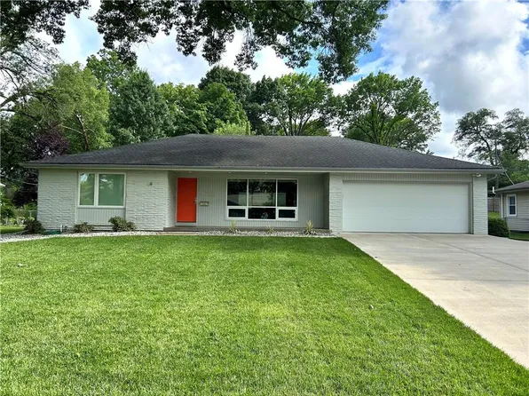 6723 W 66th St, Overland Park, KS 66207