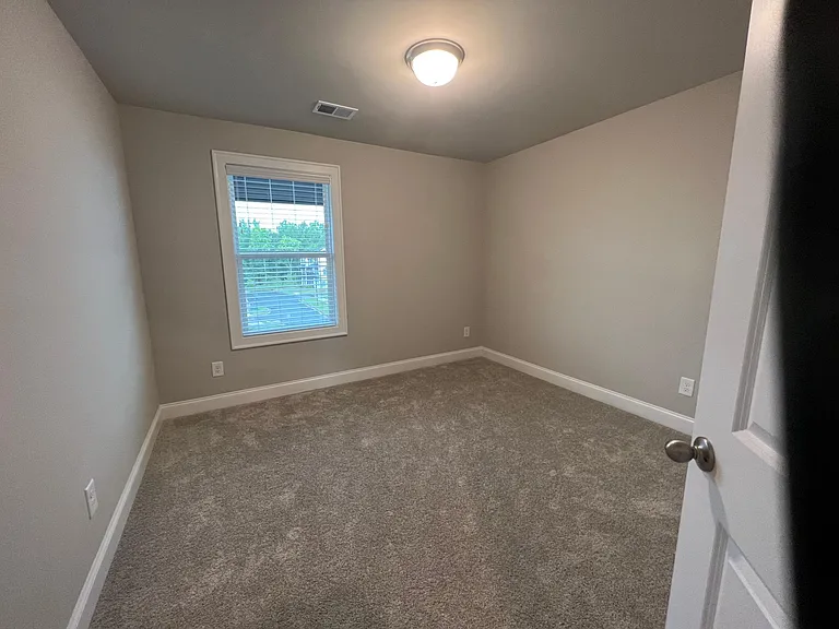 399 Lincoln St — Photo 12