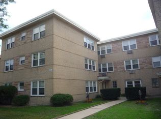 4629 Main St APT 2B, Skokie, IL