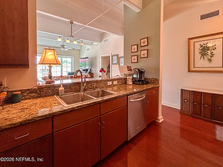 1661 Riverside Ave #410 — Photo 6