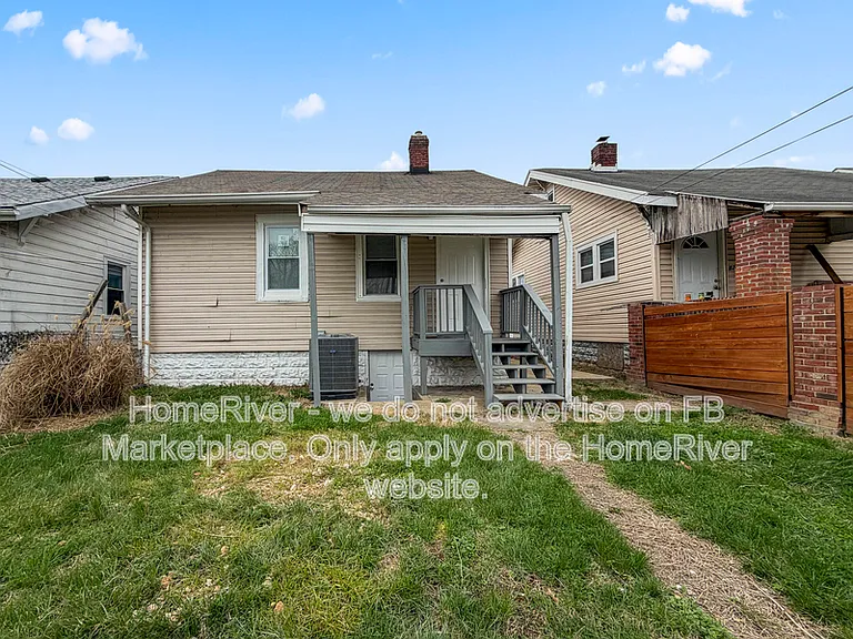 823 S 38th St — Photo 17