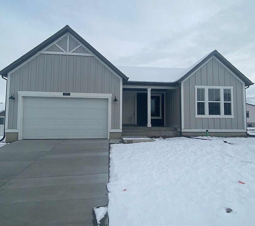2nd image of 2993 S Craner Peak Dr