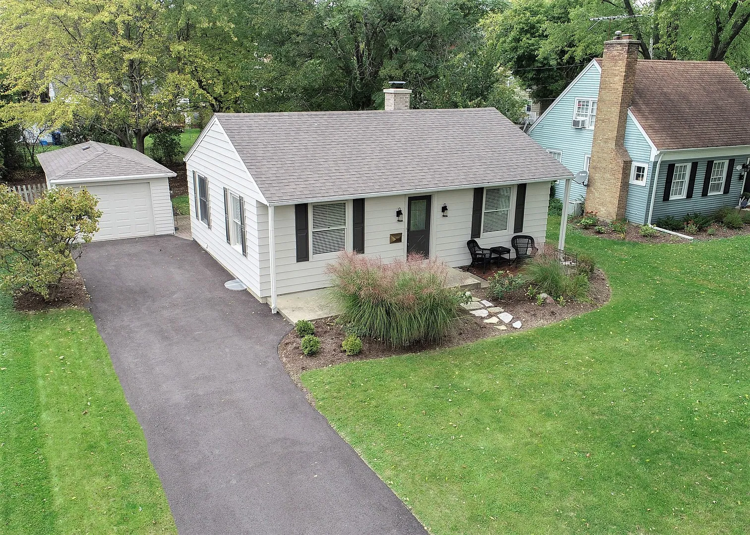 736 McKinley Ave photo 1