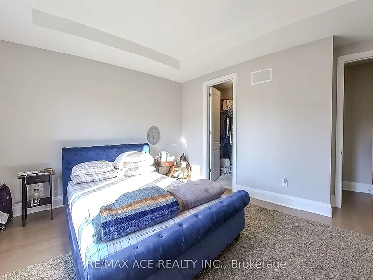 261 Marigold Ct — Photo 35