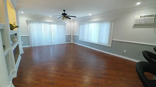 Floor plan 304