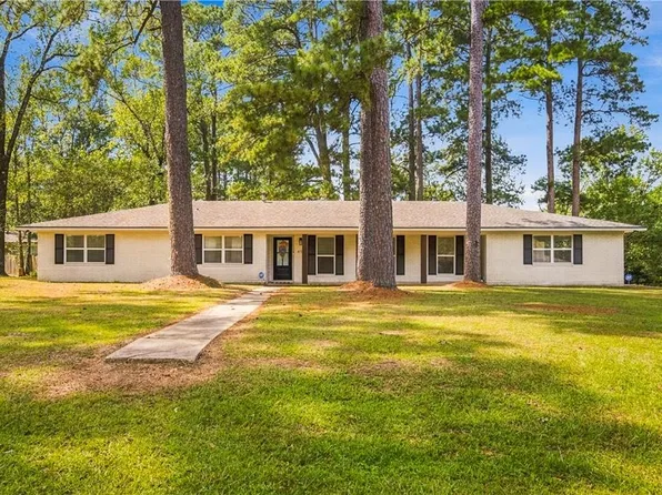 451 Azalea Ave, Pineville, LA 71360