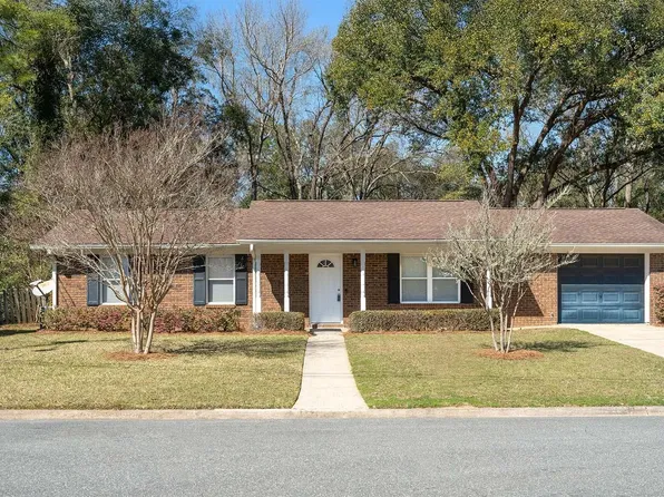 2728 Whitney Dr N, Tallahassee, FL 32309