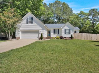 109 Barley Mill Rd, Holly Springs, NC 27540