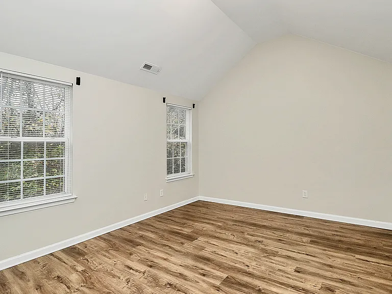 3128 Reid Brook Ln — Photo 5