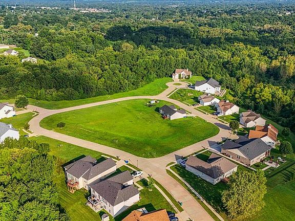 2nd image of 13125 Crestwood Bend Ln