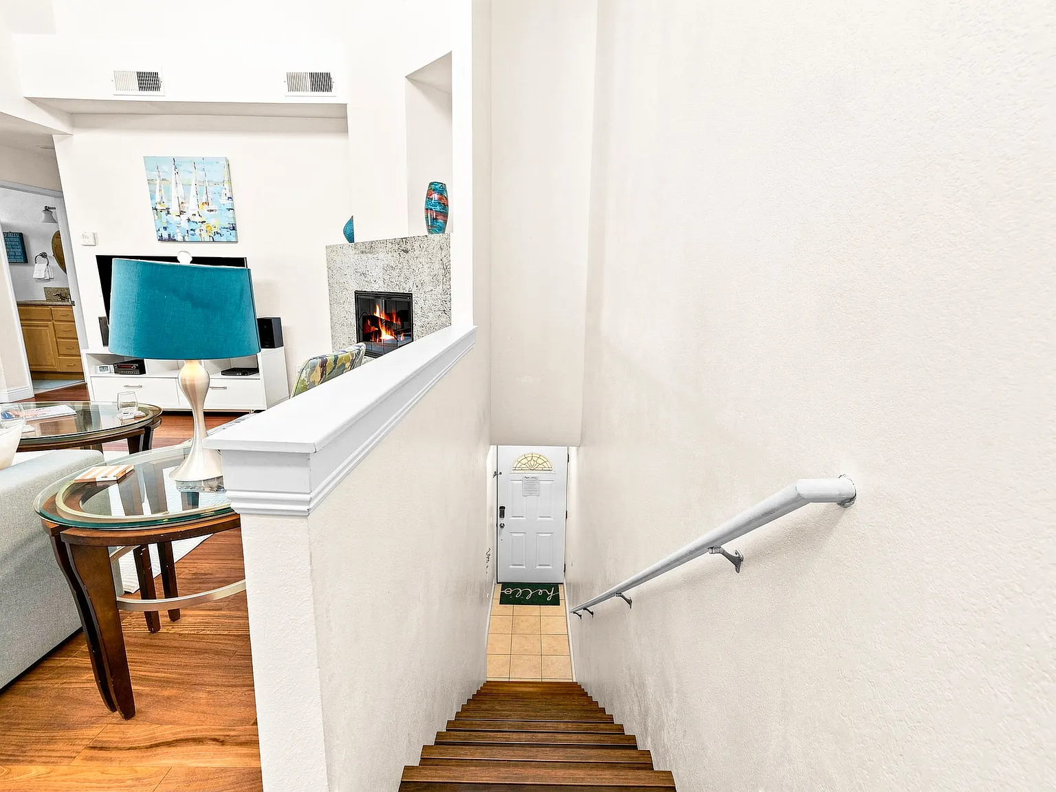 2 bed, 1092 sqft, $5,200 — Photo 3