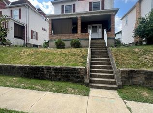 131 Custer Ave, Vandergrift, PA 15690
