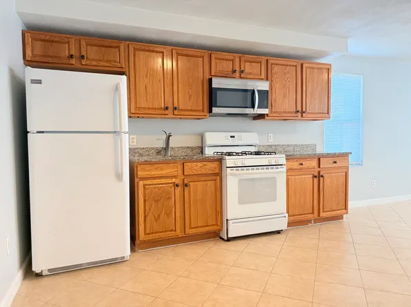 180 Maverick St #3, Boston, MA 02128