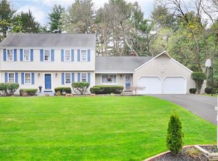 164 Craigemore Cir, Avon, CT 06001