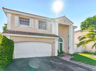 610 Royal Palm Way, Davie, FL 33325