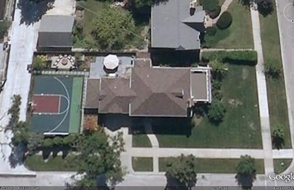 2nd image of 1140 Fair Oaks Ave