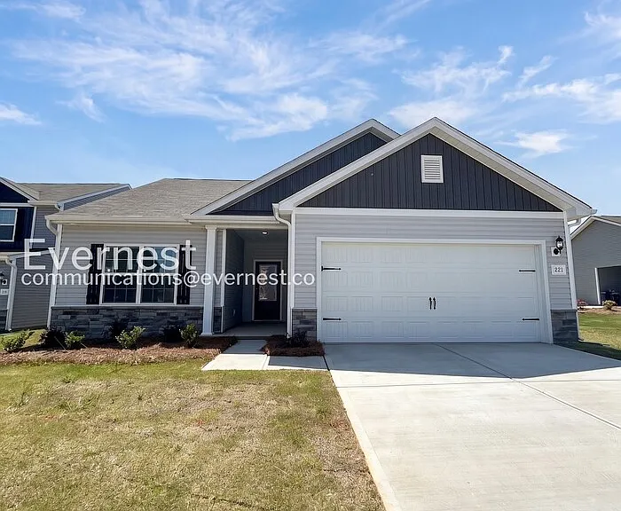 221 Aniston Ln — Photo 1
