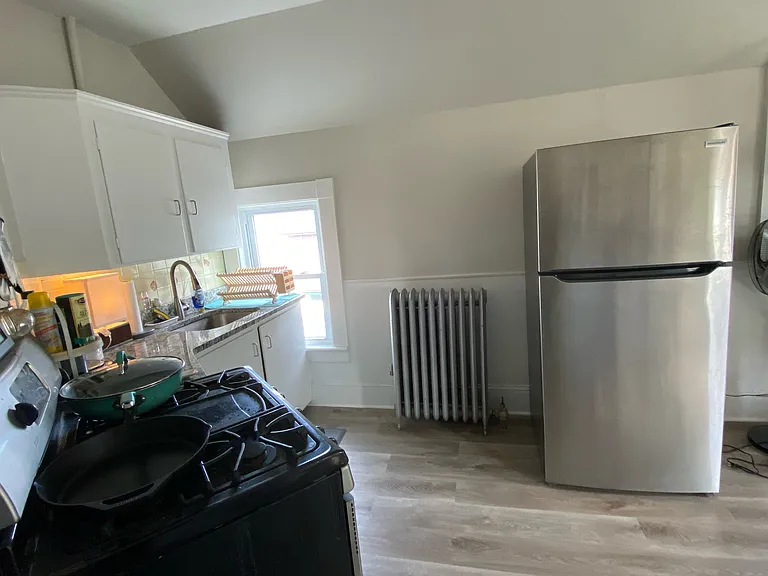 Granite counters and stainless appliances
