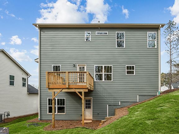 2nd image of 2637 Mills Bnd