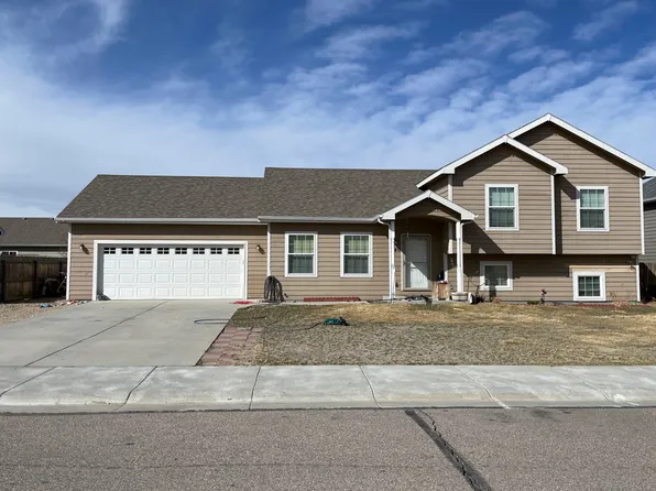 740 Reshaw Cir, Evansville, WY 82636