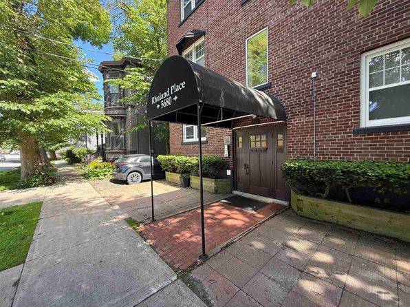 5680 Rhuland St #1, Halifax, NS B3H 1M1