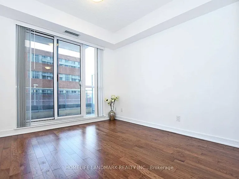 9201 Yonge St #NW-201 — Photo 6