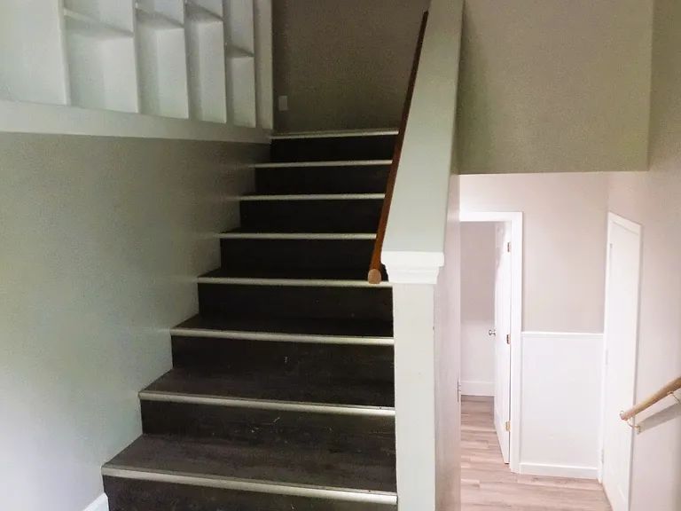 115 Belmont Dr — Photo 3