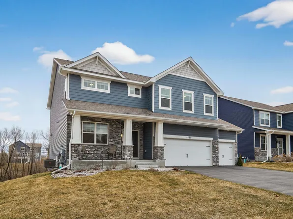 1429 Clover Preserve Ln, Chaska, MN 55318