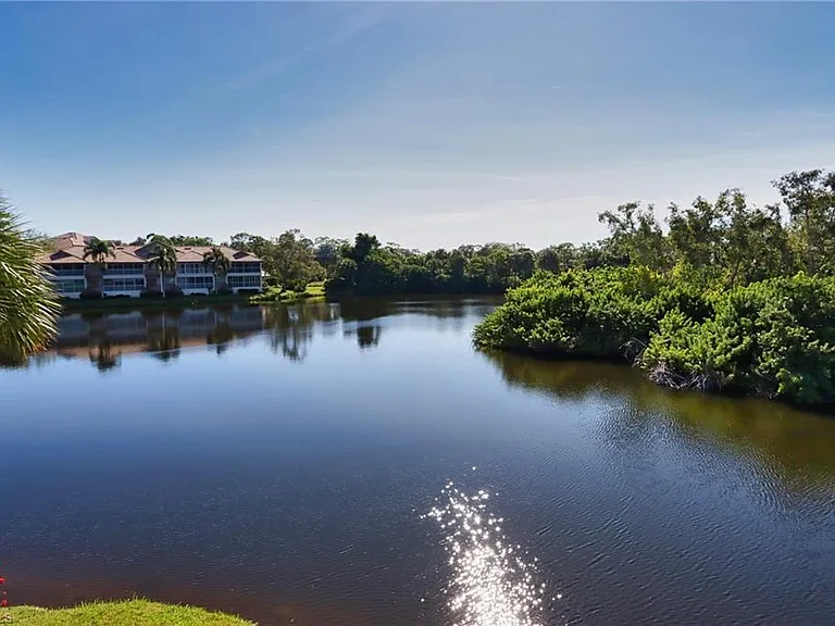 26881 Wedgewood Dr #201 — Photo 20