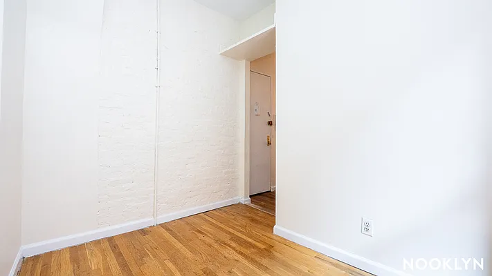 Rented by Nooklyn NYC LLC | media 29