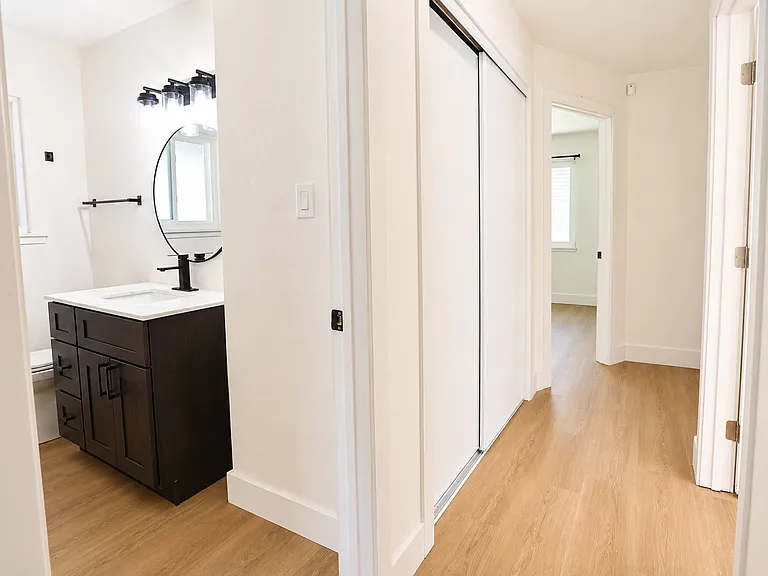706 Edan Ave — Photo 9