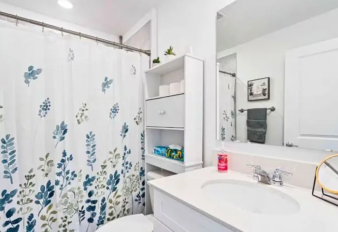 Turner Ln — Photo 19