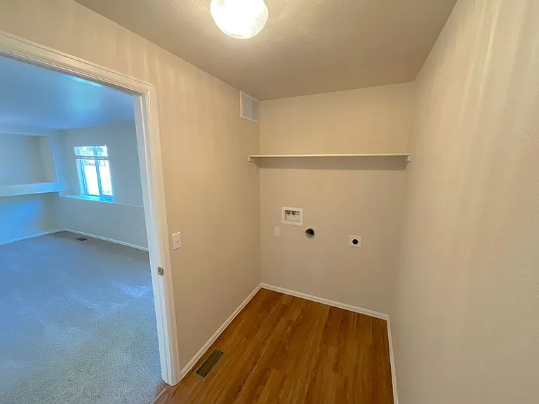 6112 Chivalry Dr — Photo 37