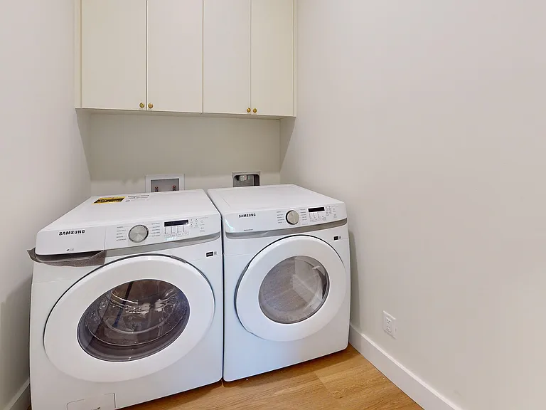 The Canopy - Laundry Room