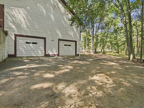 3rd image of 4182 Fortner St