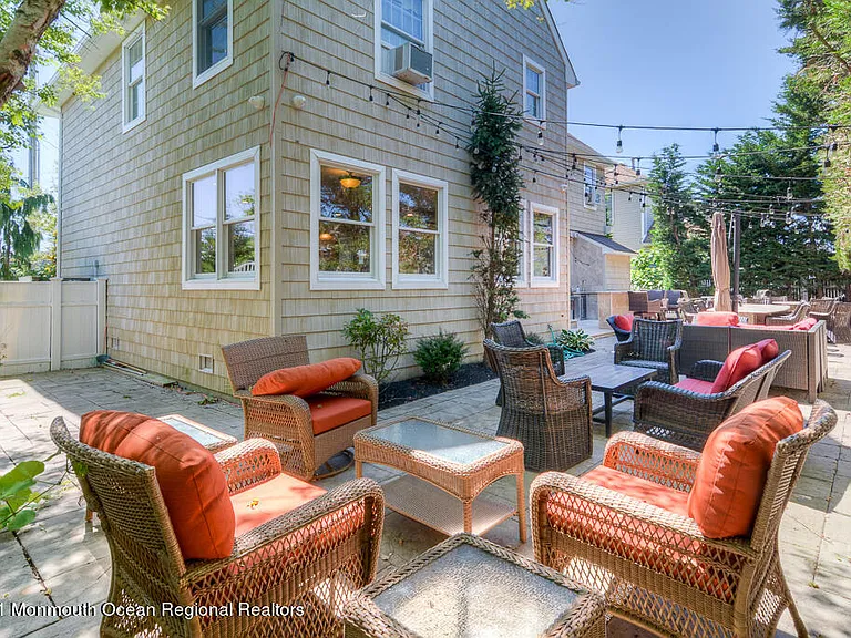 1603 Lake Ave — Photo 26