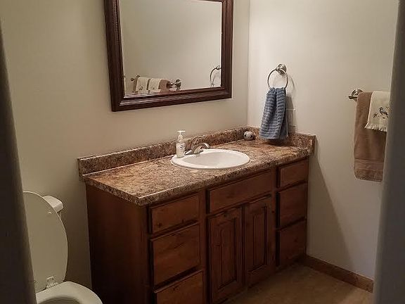 4th image of 231 W Loucks St #101