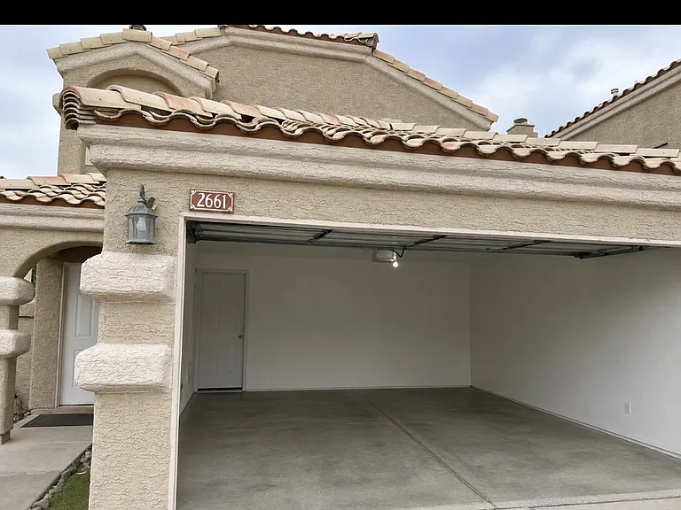 2661 Churchill Cir — Photo 2