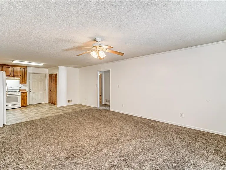 4355 E Paulding Dr #B — Photo 11