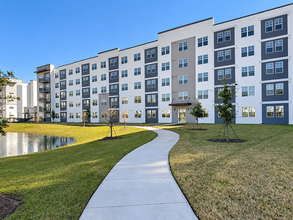 5587 Millenia Blvd #213