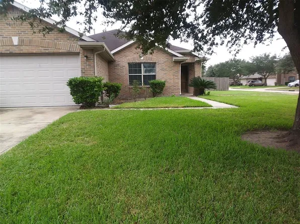 1415 Divin Dr, Rosenberg, TX 77471