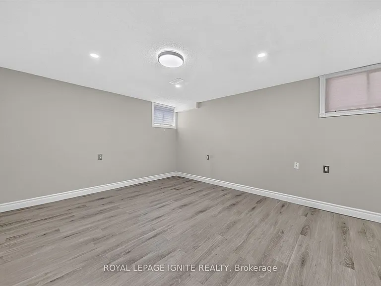 53 Boulderbrook Dr #BASEMENT — Photo 18