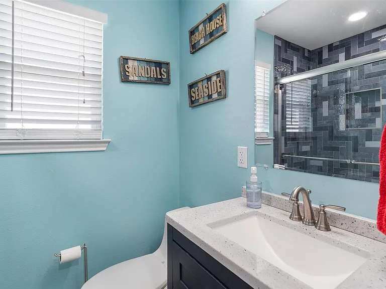 21822 San Luis Pass Rd — Photo 13