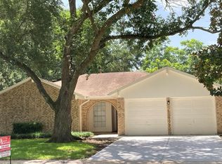 5008 Rockland Dr, Pearland, TX 77584