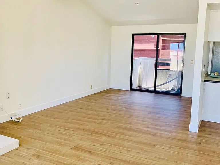 33901 Mariana Dr #6 — Photo 8