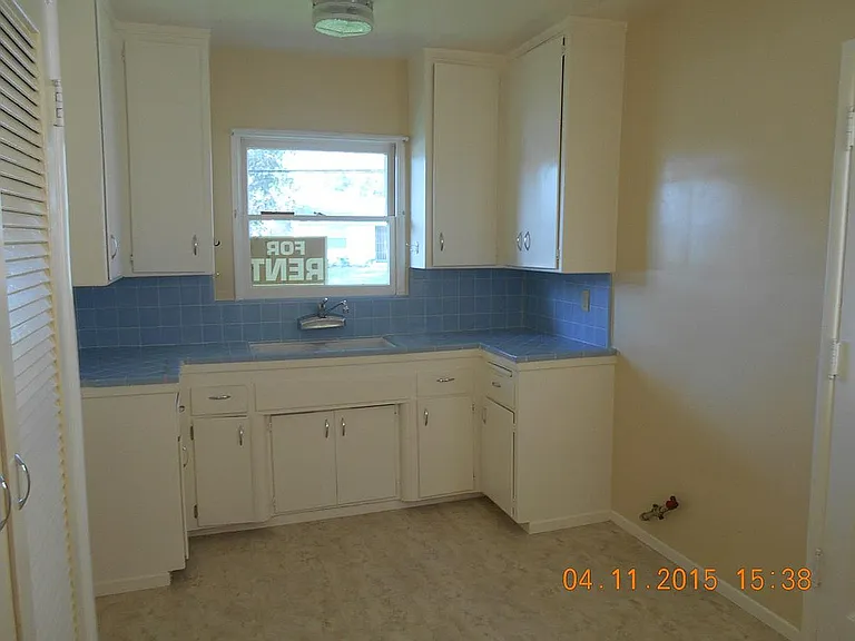 540 Diamond St — Photo 2